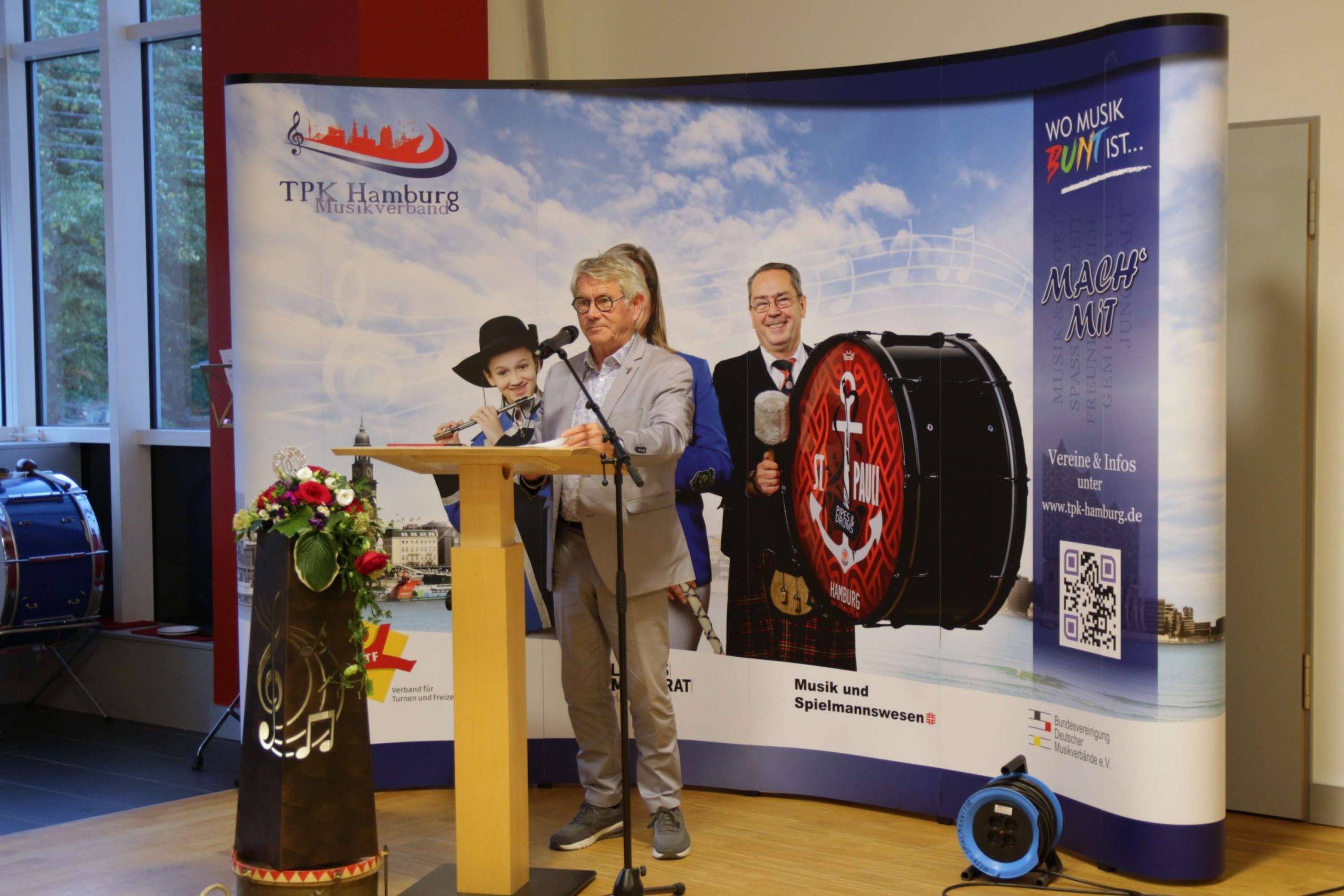Festredner Detlef Mann, Ehrenmitglied des Rheinhessischen-Turnerbundes spricht beim TPK Festakt 2022